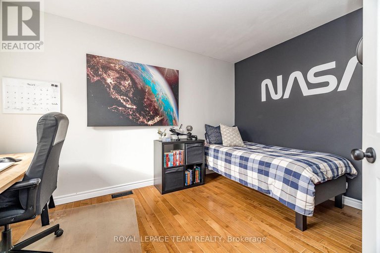 29317339/5830-wood-duck-drive/osgoode-twp-north-of-reg-rd-6/ottawa/ontario/K0A2W0_28