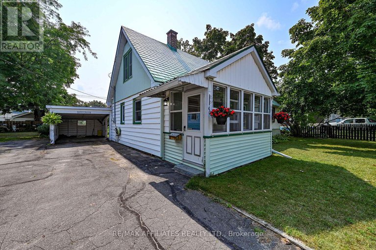 28721990/40-oak-street/smiths-falls/smiths-falls/ontario/K7A3T4_3
