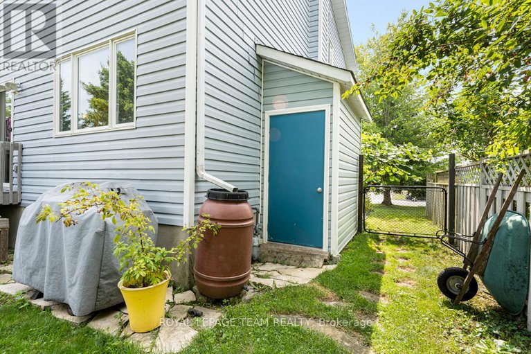 28972711/185-morris-street/carleton-place/carleton-place/ontario/K7C4M8_25