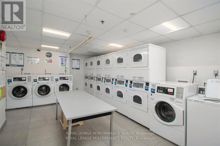 28505785/1806-158a-mcarthur-avenue/vanier/ottawa/ontario/K1L8C9_17