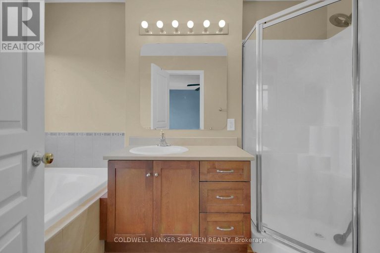 29195012/286-parkin-circle/blossom-parkkemp-parkfindlay-creek/ottawa/ontario/K1T4G8_9