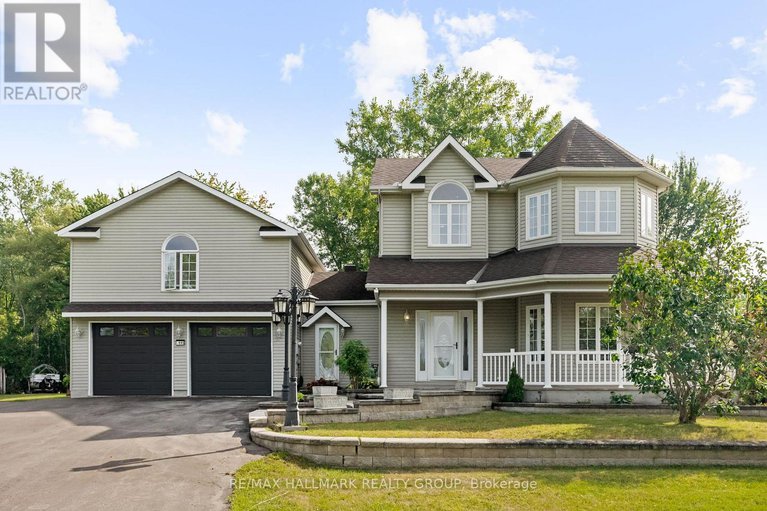 29034872/115-pigeon-street/town-of-rockland/clarence-rockland/ontario/K4K1J8_1