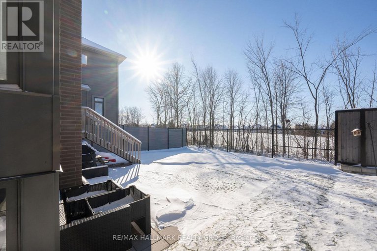 29367765/14-stanhope-court/stonebridge/ottawa/ontario/K2J6S2_37