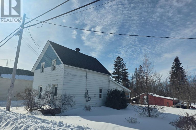 29418518/56-marlborough-street/maxville/north-glengarry/ontario/K0C1T0_2