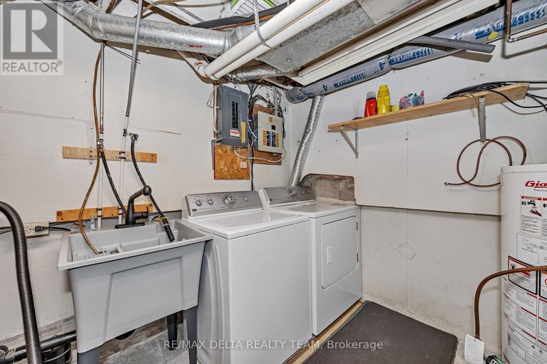 28904368/427-mockingbird-drive/chatelaine-village/ottawa/ontario/K1E2A8_31