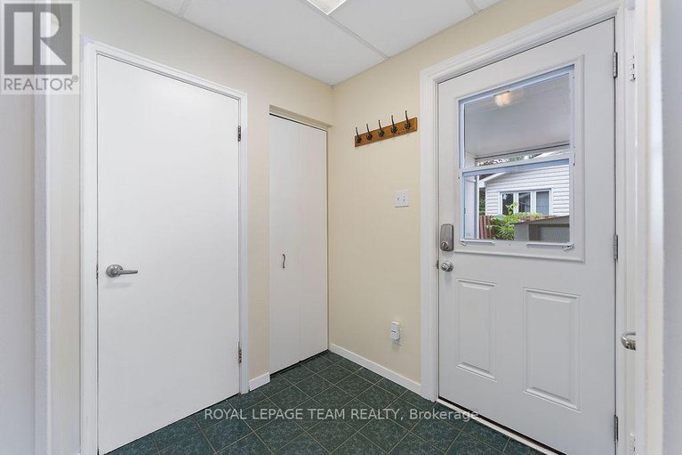 29581119/123-abbeyhill-drive/glencairnhazeldean/ottawa/ontario/K2L1H4_18