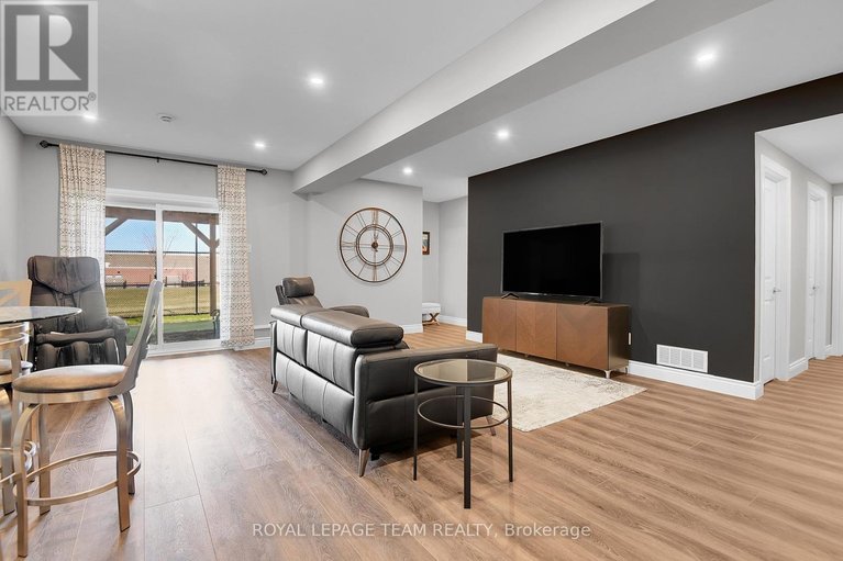 29662381/26-salamander-way/blossom-parkkemp-parkfindlay-creek/ottawa/ontario/K1X0E9_25