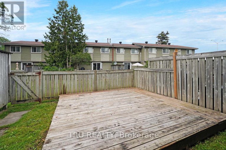 28610550/227-pickford-drive/katimavik/ottawa/ontario/K2L2C5_31