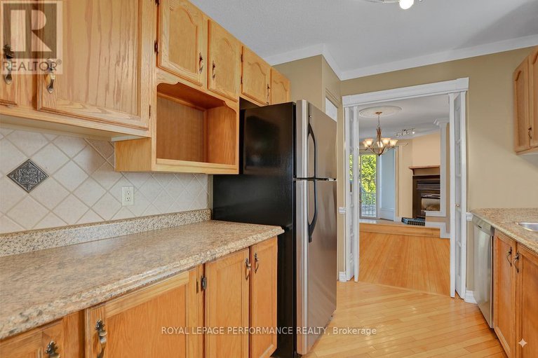 28896449/1815-belval-crescent/orleanssunridge/ottawa/ontario/K1C6J3_8