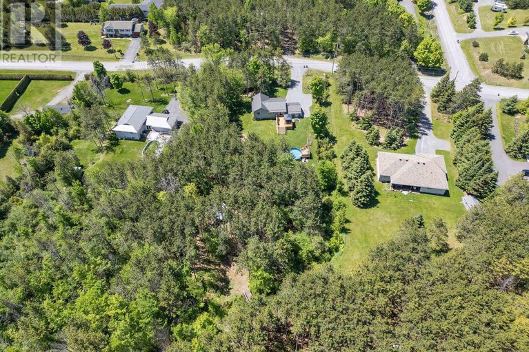 28379775/141-pine-ridge-drive/beckwith-twp/beckwith/ontario/K7C3P2_40