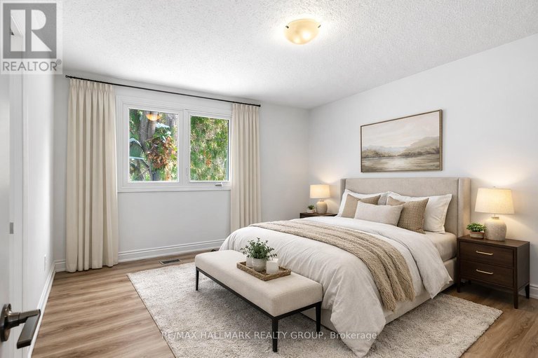 29419869/145-larkin-drive/pheasant-run/ottawa/ontario/K2J1J1_15