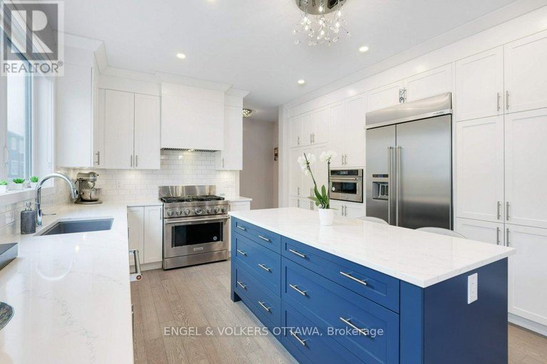 28933678/1010-carden-lane/orleans-village/ottawa/ontario/K1W0N3_13