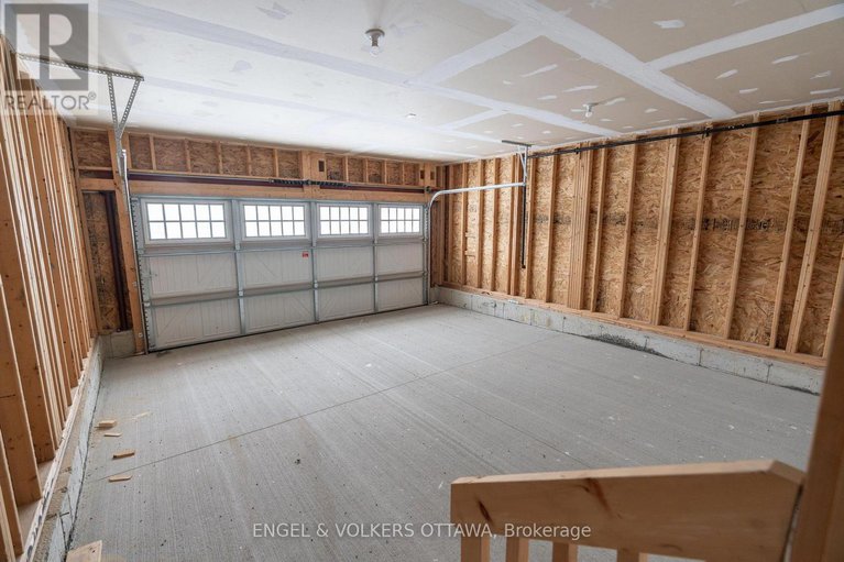 29150331/683-fisher-street/north-grenville-twp-kemptville-south/north-grenville/ontario/K0G1J0_32