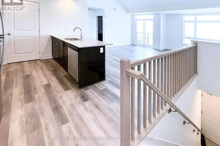 29632112/i-300-tulum-crescent/emerald-meadowstrailwest/ottawa/ontario/K2S2Y4_5