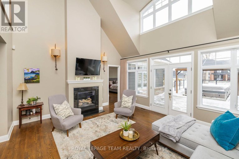 28933926/213-cabrelle-place-e/manotick-village-manotick-estates/ottawa/ontario/K4M0A9_8