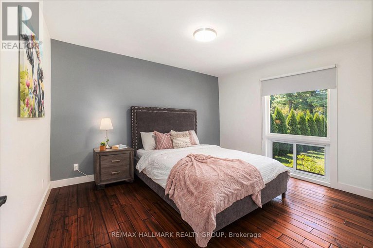 29054397/70-varley-drive/beaverbrook/ottawa/ontario/K2K1H2_16