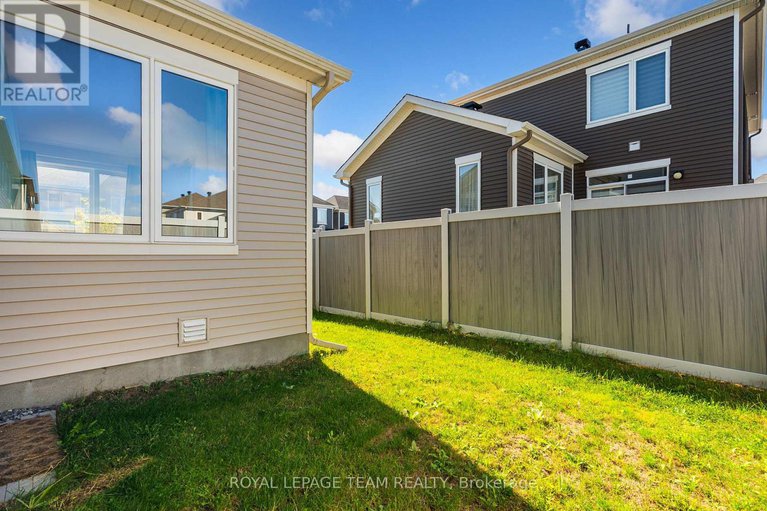 28943826/743-vennecy-terrace/orleans-village/ottawa/ontario/K1W0M8_46