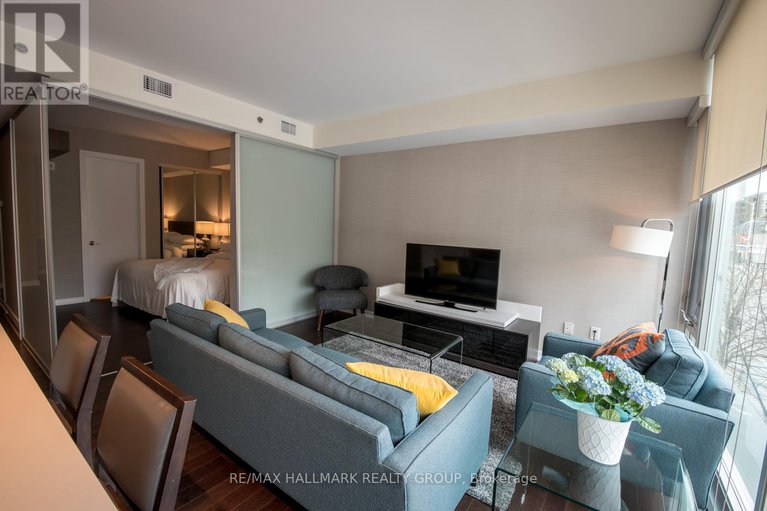 28805871/201-300-lisgar-street/ottawa-centre/ottawa/ontario/K2P0E2_13