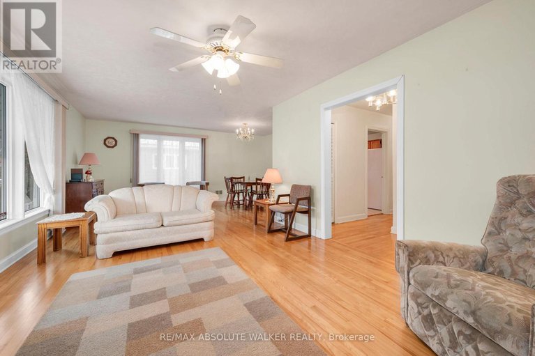 29110851/2243-hillary-avenue/alta-vista/ottawa/ontario/K1H7H7_6