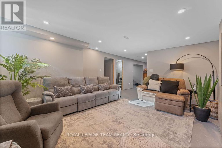 29011839/141-trail-side-circle/springridgeeast-village/ottawa/ontario/K4A5B3_32