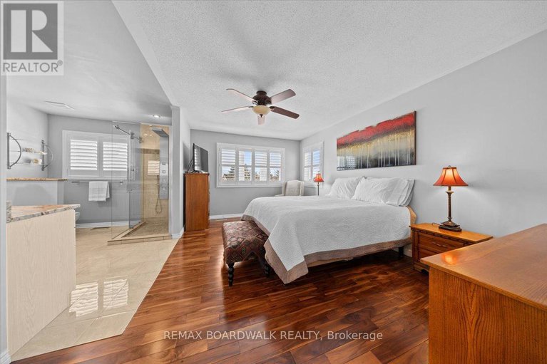 29446345/6355-sablewood-place/chapel-hill/ottawa/ontario/K1C7M3_46