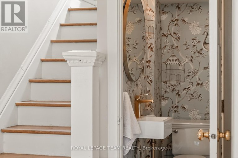 29651781/318-clemow-avenue/glebe/ottawa/ontario/K1S2B8_9