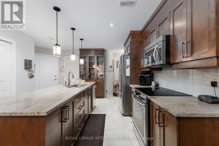 28579915/7-70-prestige-circle/chatelaine-village/ottawa/ontario/K4A0Y1_15
