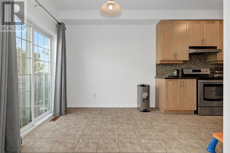 29406956/606-pamplona-private/stonebridge/ottawa/ontario/K2J5T4_16