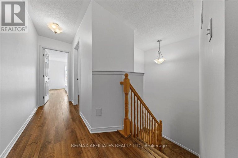 28223631/1028-pampero-crescent/stittsville-north/ottawa/ontario/K2S0N4_21