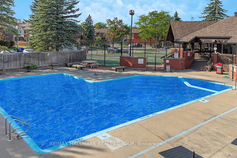 28886491/207-1750-marsala-crescent/fallingbrookpineridge/ottawa/ontario/K4A2G5_30