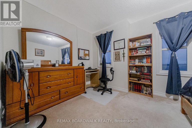 29599853/161-flowing-creek-circle/emerald-meadowstrailwest/ottawa/ontario/K2M0K2_24