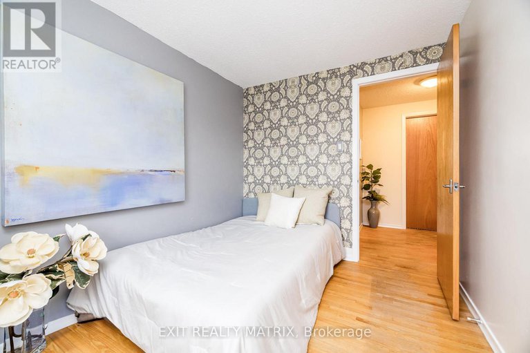 29137986/130-banning-road/glencairnhazeldean/ottawa/ontario/K2L1C4_25