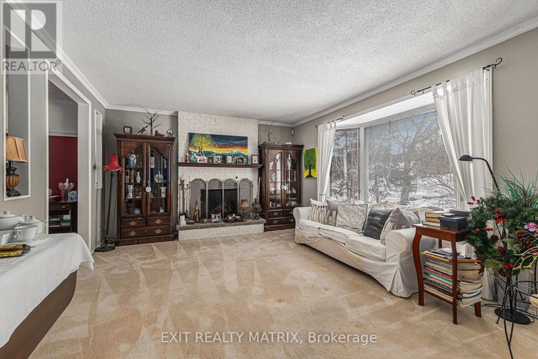28375074/2535-third-street/cumberland-village/ottawa/ontario/K4C1C6_6
