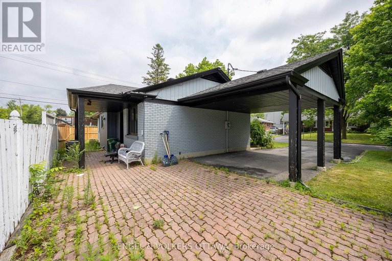 28559940/2204-utah-street/alta-vista/ottawa/ontario/K1H7W8_43