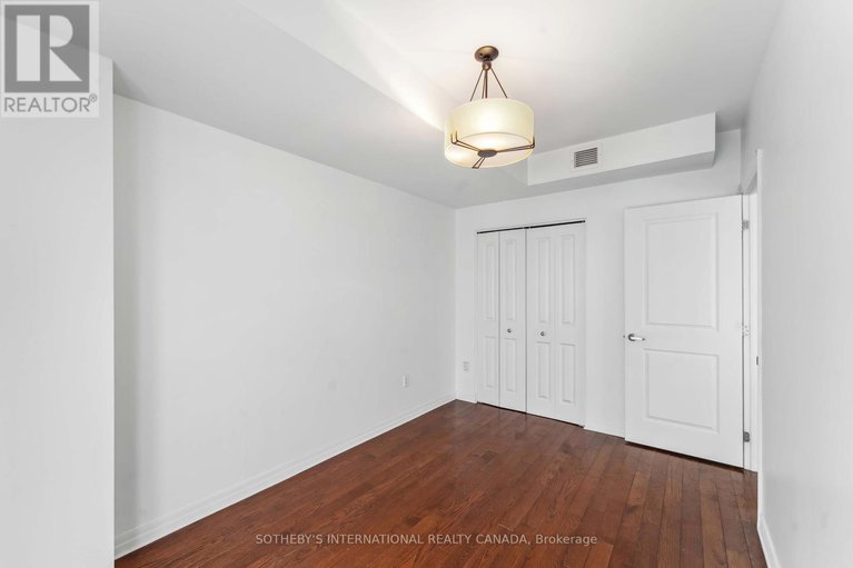 28339272/907-90-landry-street/vanier/ottawa/ontario/K1L0A9_19