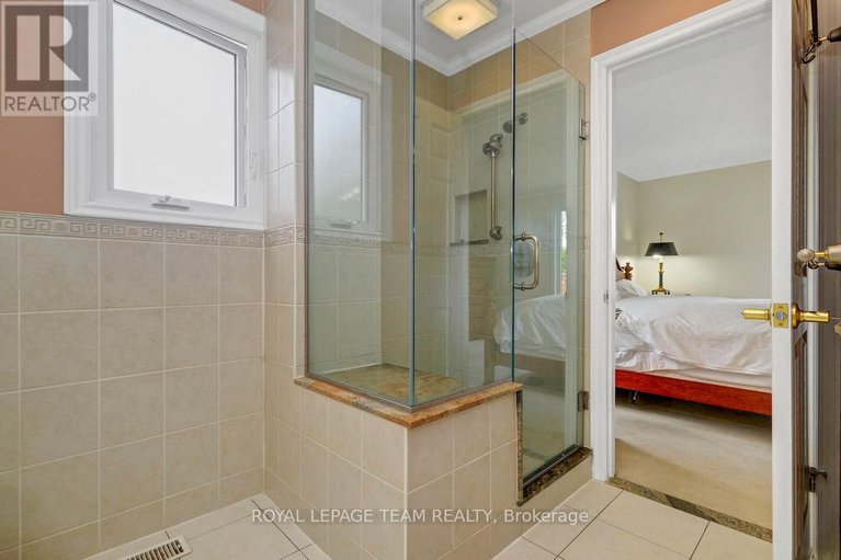 28292329/79-parkland-crescent/arlington-woods/ottawa/ontario/K2H7V9_28