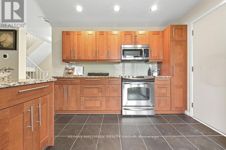 28847637/29d-varley-drive/beaverbrook/ottawa/ontario/K2K1G4_7
