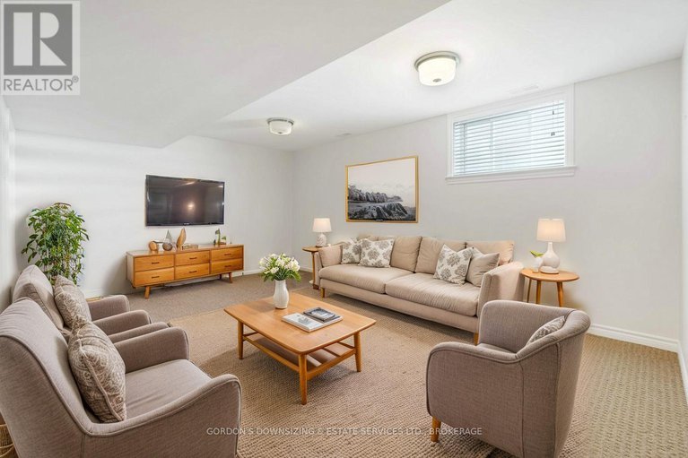 29090696/281-brambling-way/half-moon-bay/ottawa/ontario/K2J6E3_29