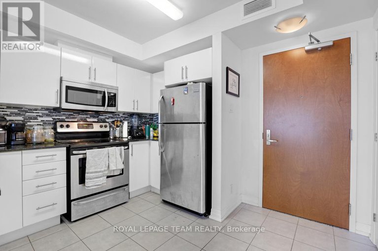 28825350/1303-242-rideau-street/sandy-hill/ottawa/ontario/K1N0B7_6