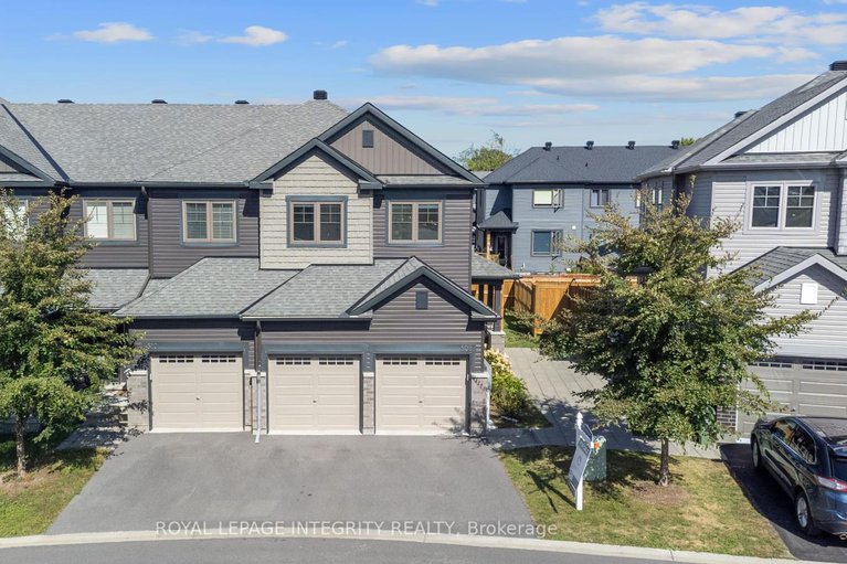 28817438/508-escapade-private/blossom-parkkemp-parkfindlay-creek/ottawa/ontario/K1X0J1_1
