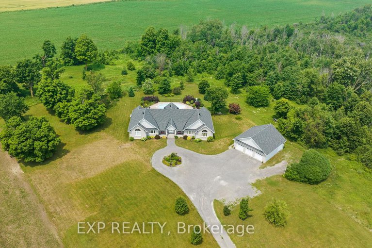 28552096/5940-brophy-drive/south-of-fallowfield-road/ottawa/ontario/K0A2Z0_2
