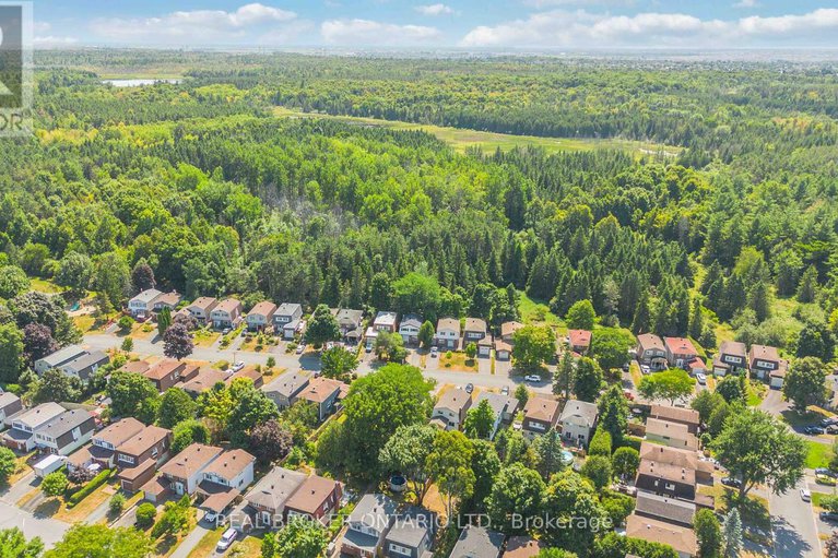 28756532/77-priam-way/westcliffe-estates/ottawa/ontario/K2H8S7_3