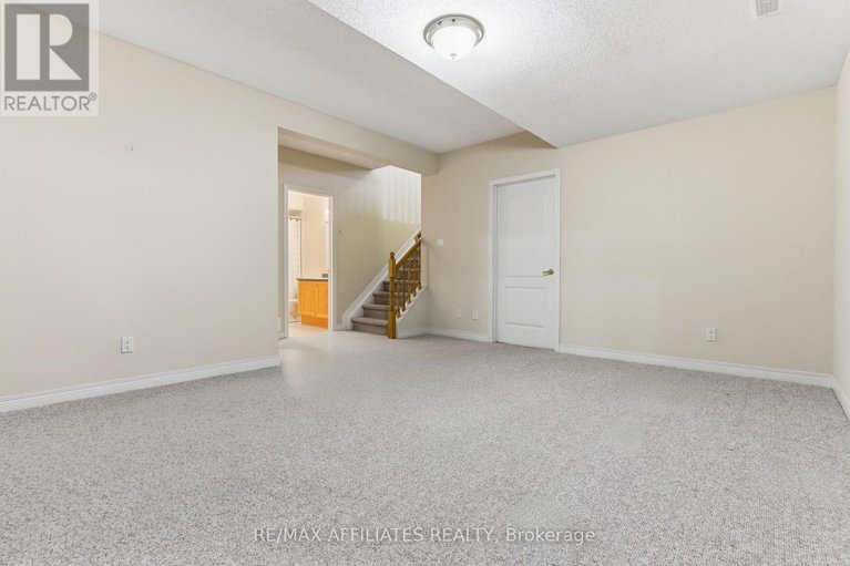 29175638/107-sable-run-drive/stittsville-central/ottawa/ontario/K2S1W7_28