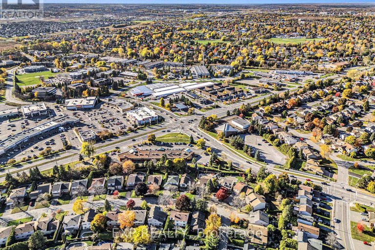 29055198/10-pommel-crescent/bridlewood/ottawa/ontario/K2M1A2_27