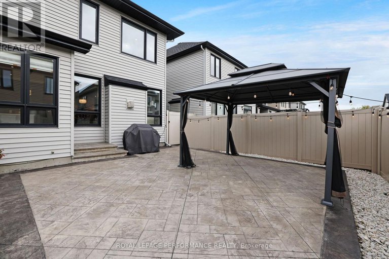 28913501/266-shinleaf-crescent/mer-bleuebradley-estatesanderson-park/ottawa/ontario/K1W0J2_40