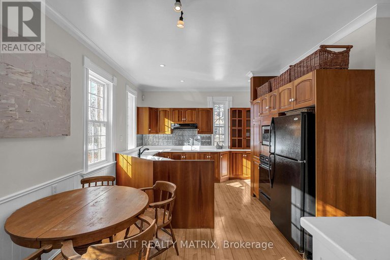 28874947/94-king-street/chesterville/north-dundas/ontario/K0C1H0_15
