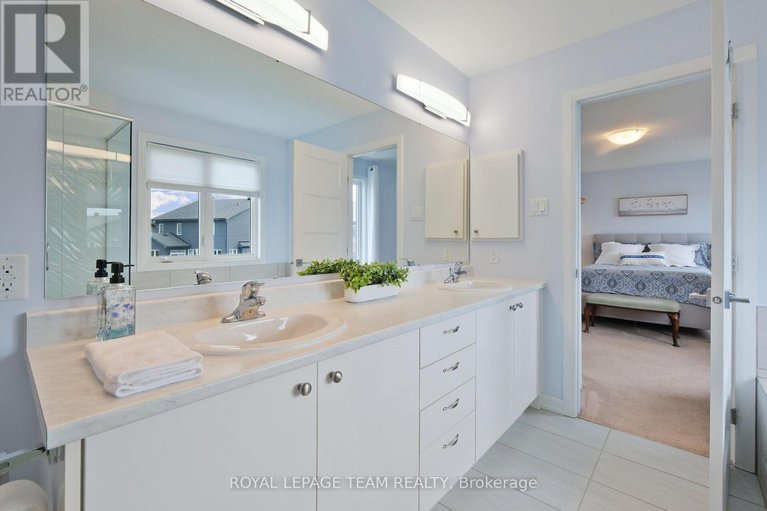 28427098/240-boyd-street/carleton-place/carleton-place/ontario/K7C0H3_29