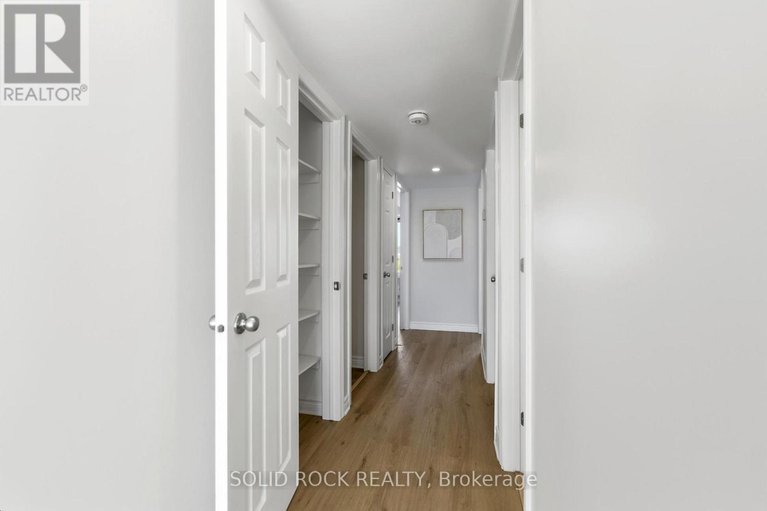 29424747/6-50-barnstone-drive/barrhaven-east/ottawa/ontario/K2G6X2_32