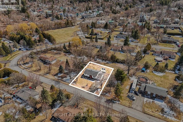 29586668/5424-taylor-way/osgoode/ottawa/ontario/K0A2W0_32