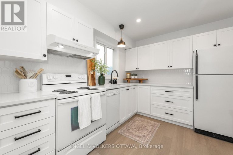 28965563/39-benlark-road/on-the-green/ottawa/ontario/K2J2L5_18
